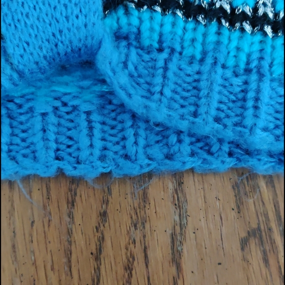 EUC youth knit beanie and winter headband - Picture 8 of 8